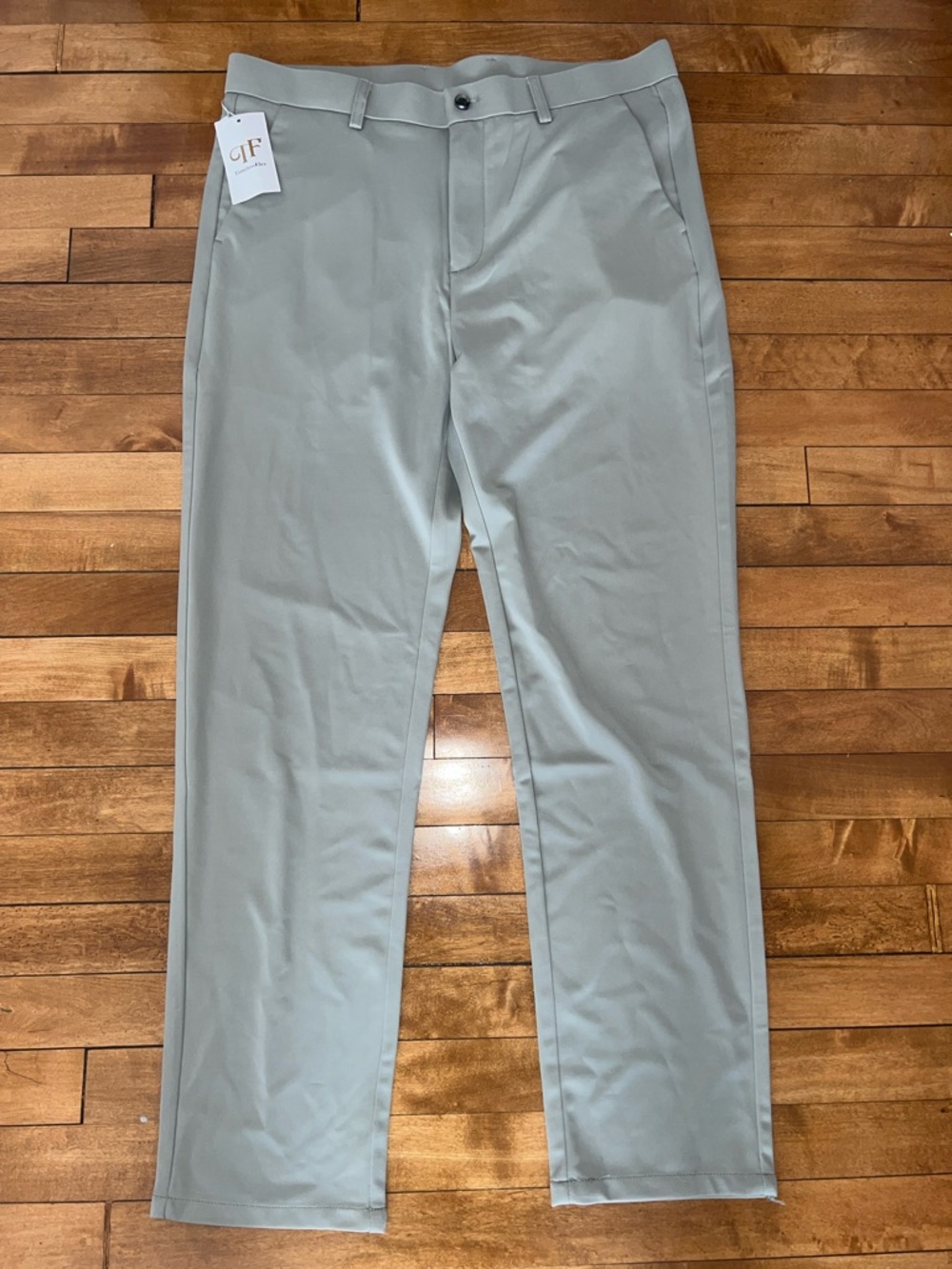 g/£F Light Gray Men’s Dress Trousers – Tailored Comfort
